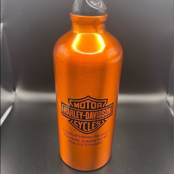 Lightweight aluminum HD water bottle - Picture 1 of 5